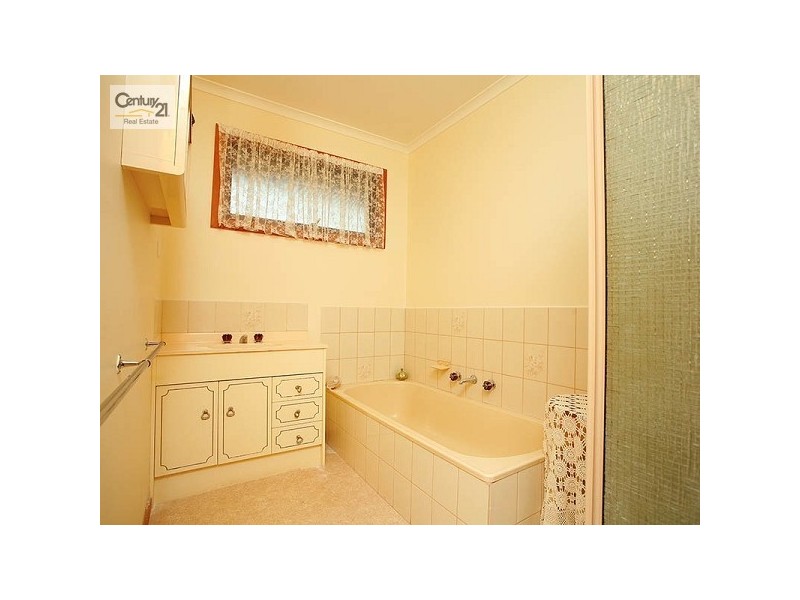 2/69 Lochiel Avenue, Edithvale VIC 3196