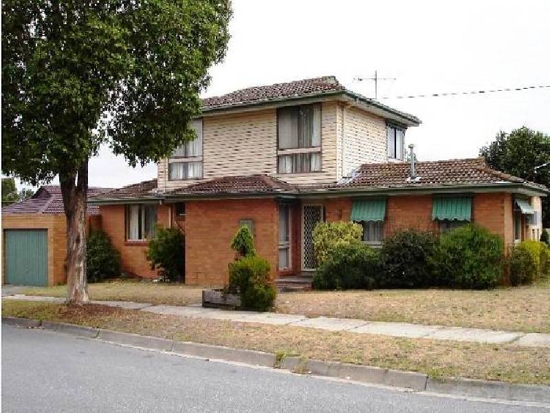 7 Cambridge Drive, Springvale South VIC 3172