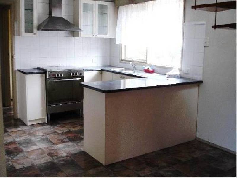 7 Cambridge Drive, Springvale South VIC 3172