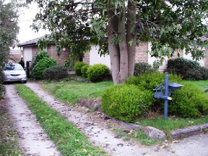 13 Frawley Road, Eumemmerring VIC 3177