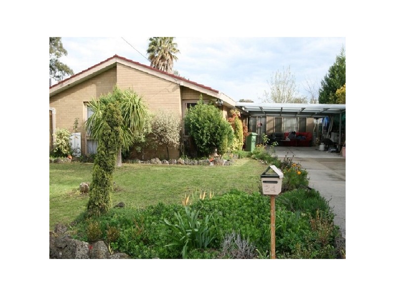 24 Nicholas Street, Keysborough VIC 3173