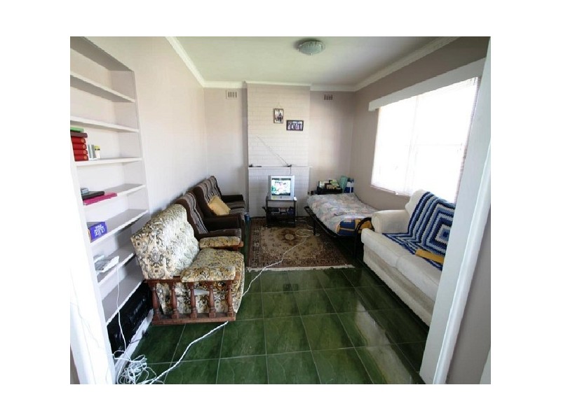 10 Lesley Grove, Noble Park VIC 3174