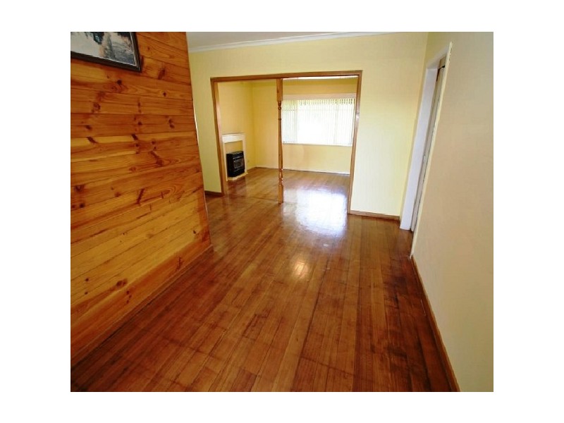 13 Briarfield Road, Noble Park North VIC 3174