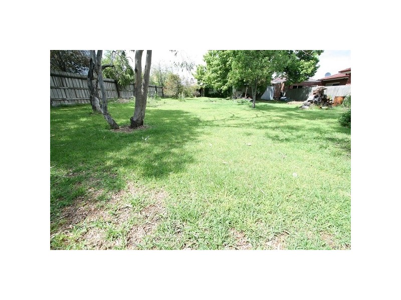 11 Rutherglen Street, Noble Park VIC 3174