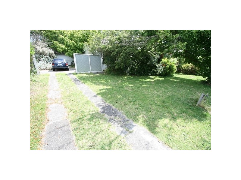 11 Rutherglen Street, Noble Park VIC 3174