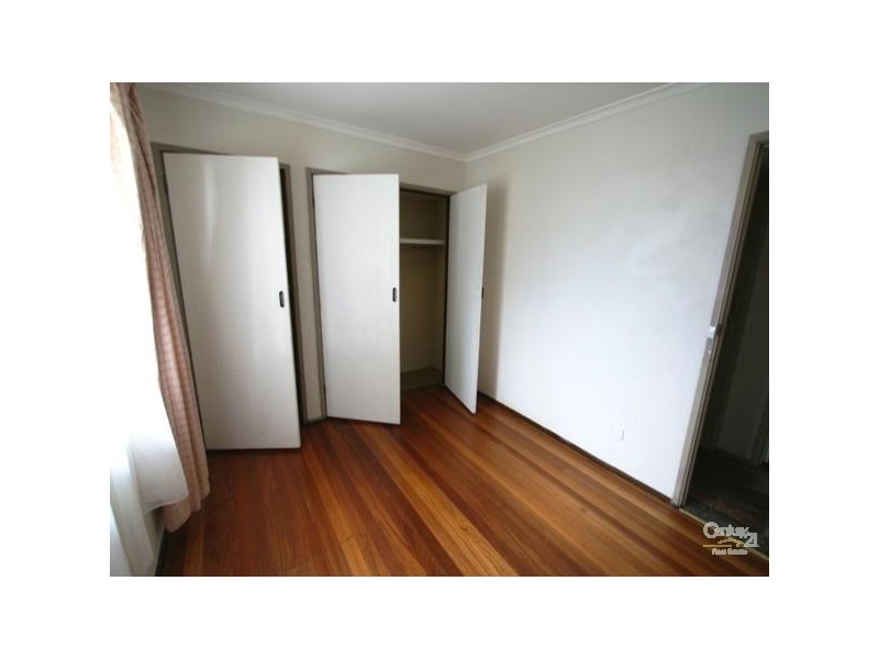 7 Cambridge Drive, Springvale South VIC 3172