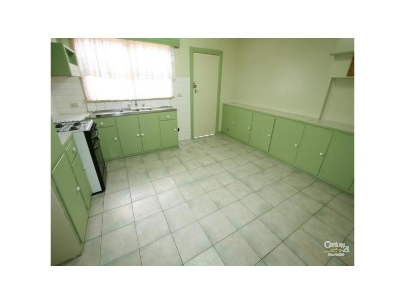 12 Avondale Street, Springvale VIC 3171