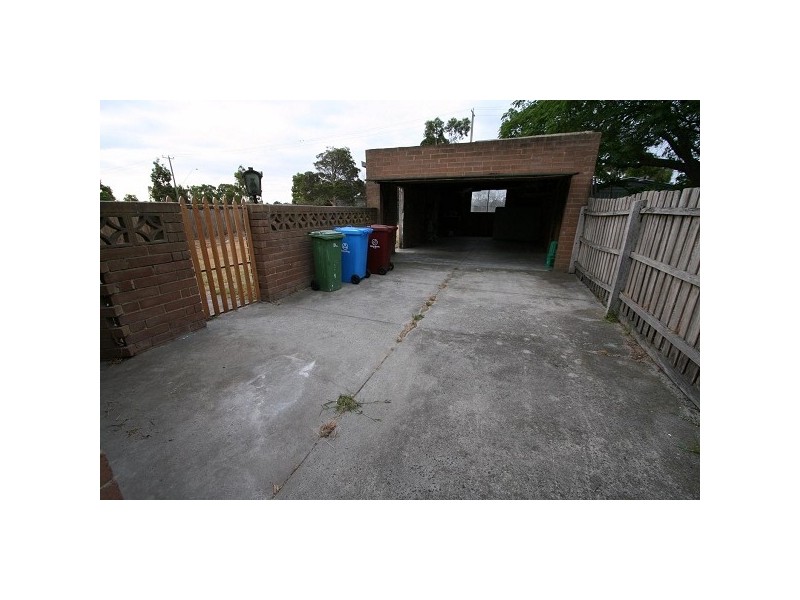 31 Wallarano Drive, Noble Park VIC 3174