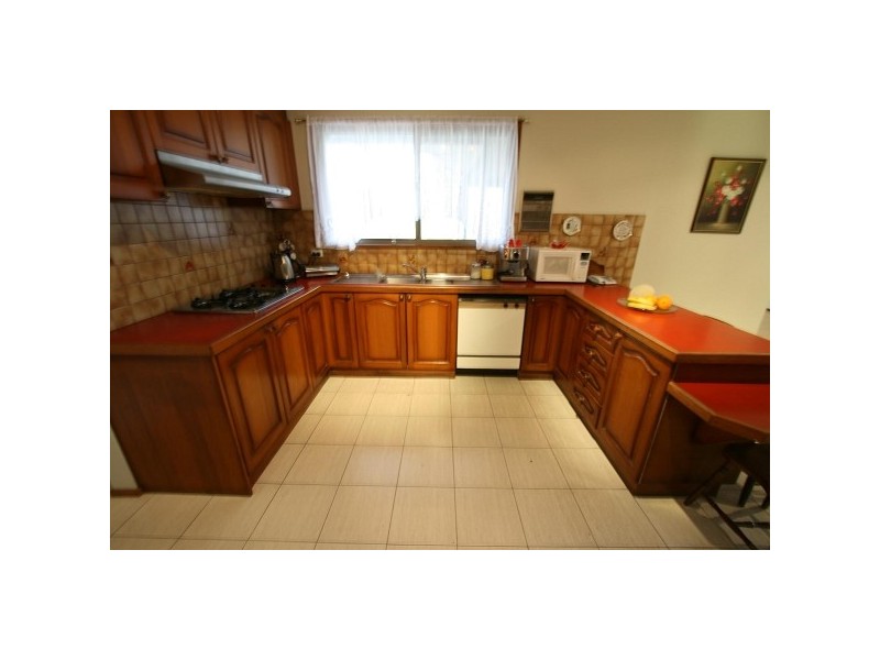 8 Hodgkinson Court, Springvale VIC 3171