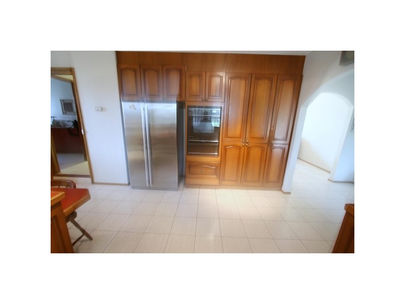 8 Hodgkinson Court, Springvale VIC 3171