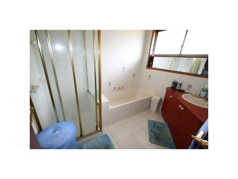 8 Hodgkinson Court, Springvale VIC 3171