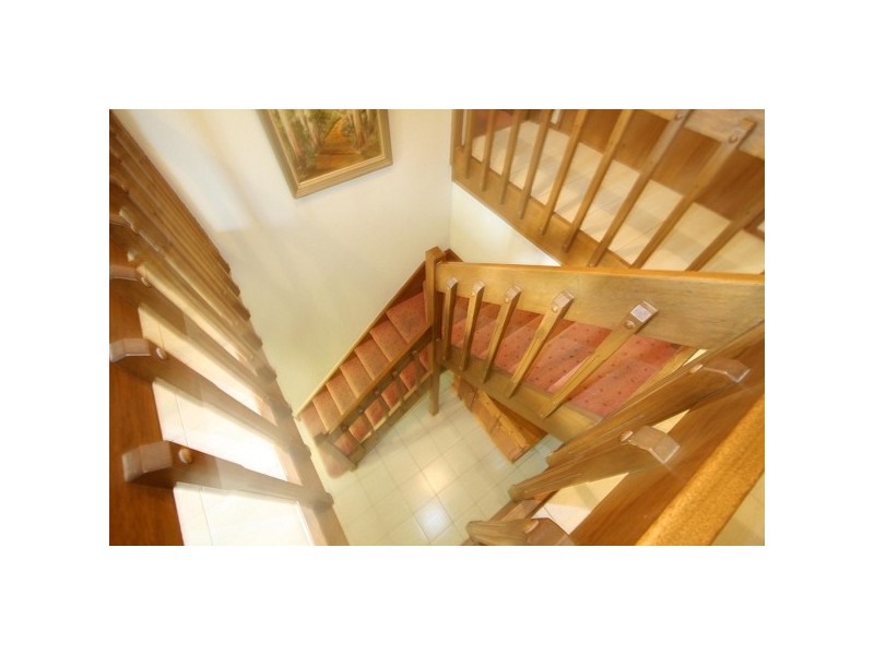 8 Hodgkinson Court, Springvale VIC 3171