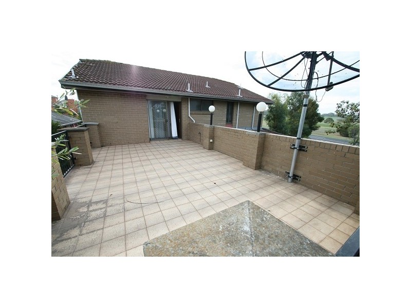 8 Hodgkinson Court, Springvale VIC 3171