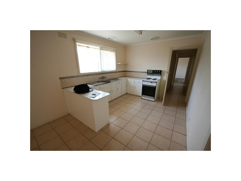 31 Wallarano Drive, Noble Park VIC 3174