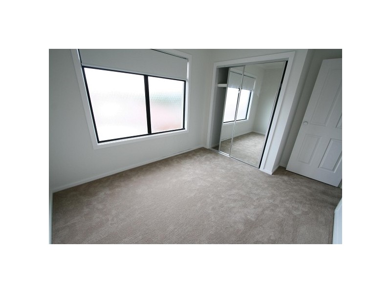 2/1 Rhodes Street, Springvale VIC 3171