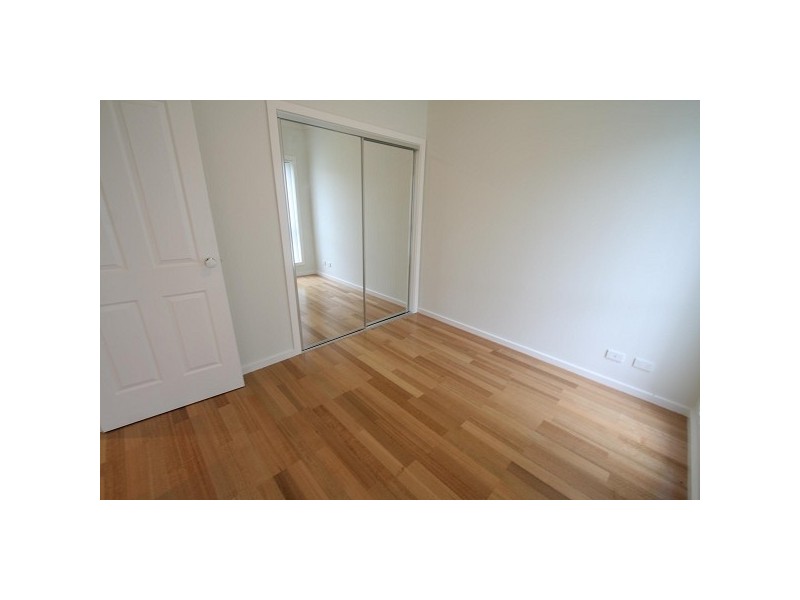 2/1 Rhodes Street, Springvale VIC 3171