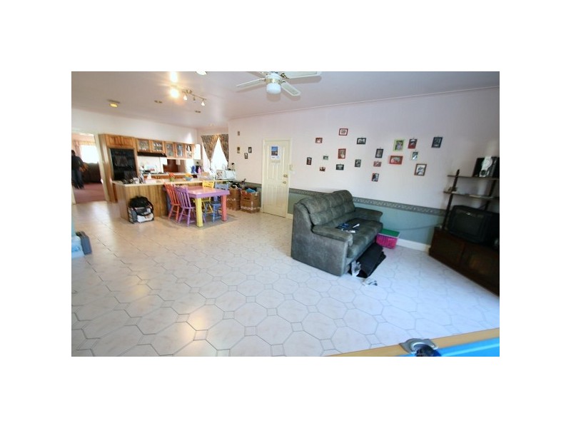 13 Effie Court, Springvale South VIC 3172