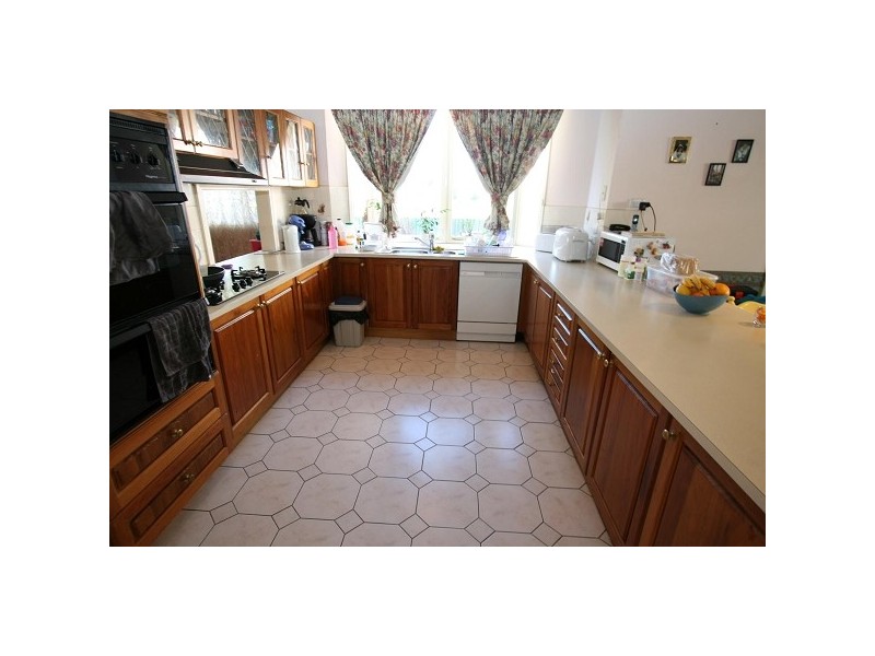 13 Effie Court, Springvale South VIC 3172