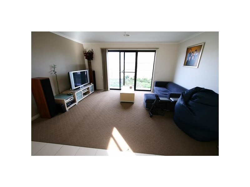 2/74 Virginia Street, Springvale VIC 3171