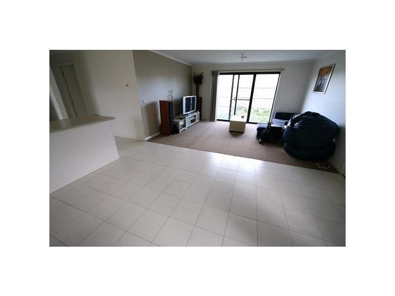 2/74 Virginia Street, Springvale VIC 3171