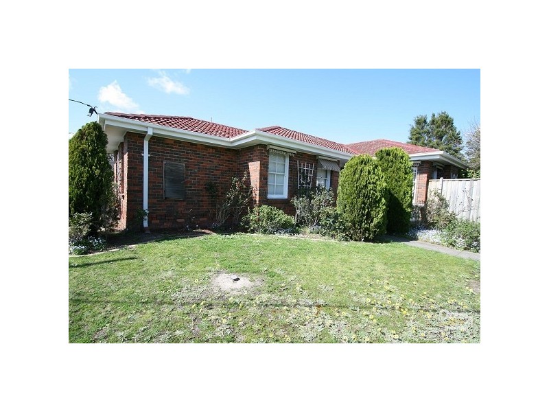8 Campbell Gove, Dingley Village VIC 3172