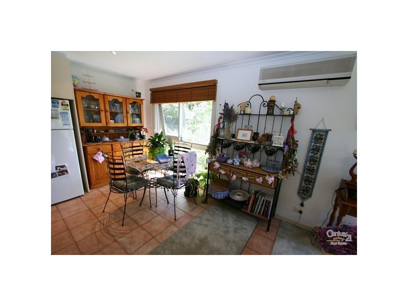 10 Lord Avenue, Dingley Village VIC 3172