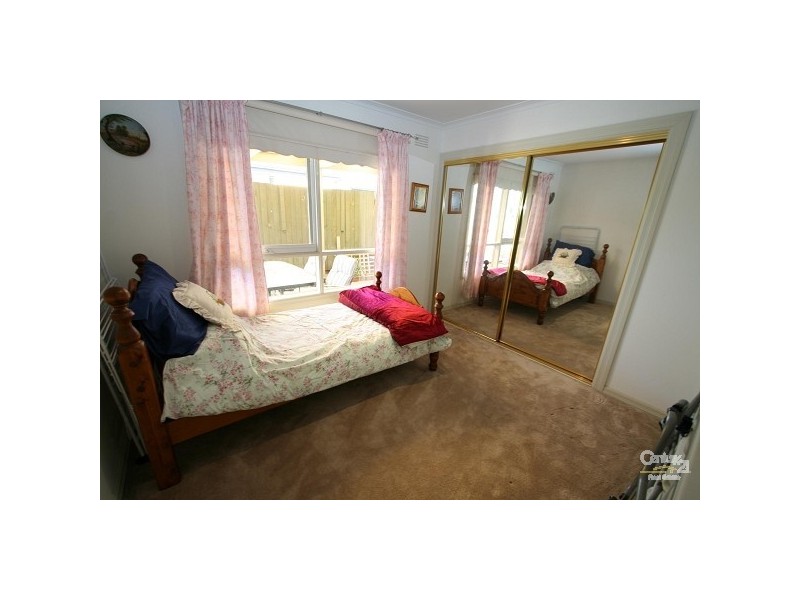 10 Lord Avenue, Dingley Village VIC 3172