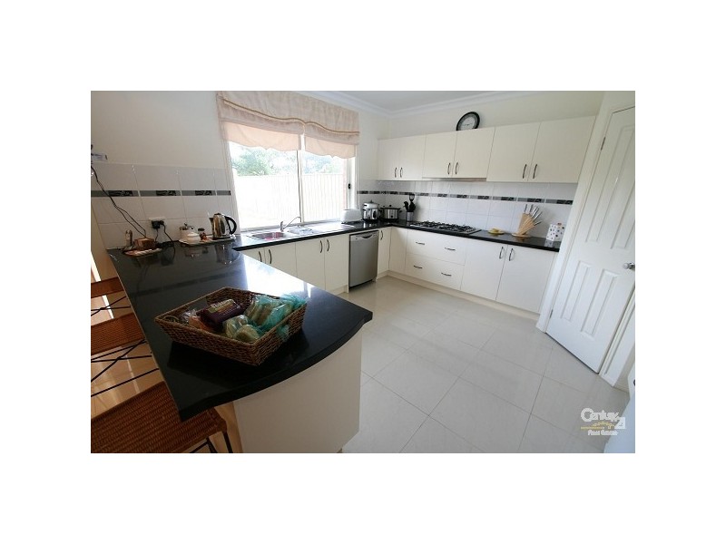 53 Piermont Way, Berwick VIC 3806