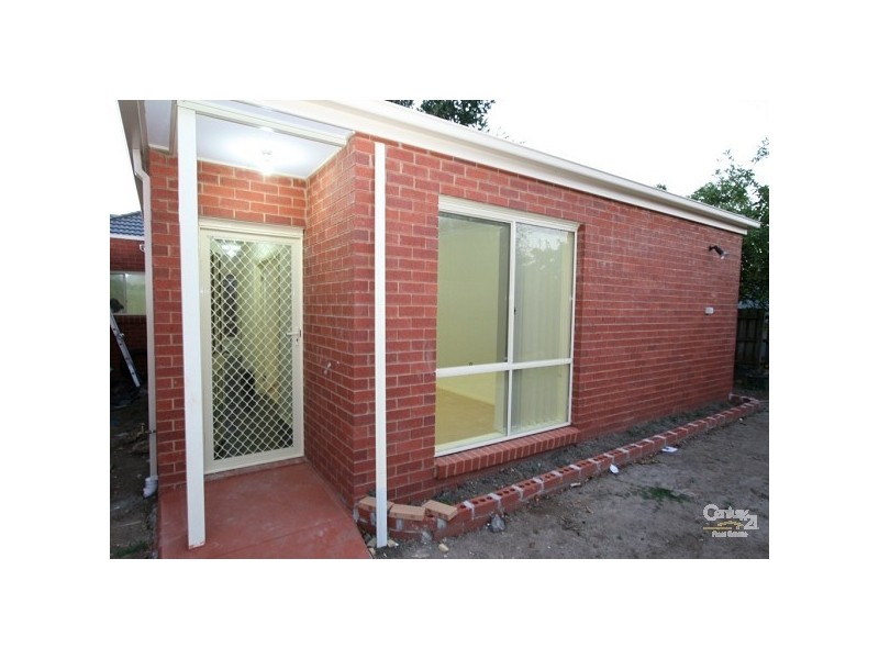 2/29 MacWilliam Street, Springvale VIC 3171