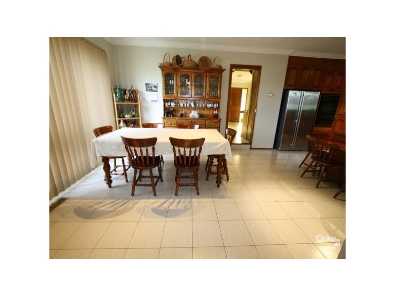 8 Hodgkinson Court, Springvale VIC 3171