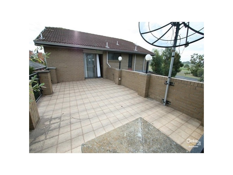 8 Hodgkinson Court, Springvale VIC 3171