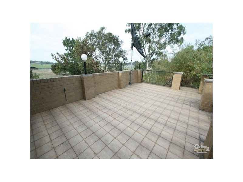 8 Hodgkinson Court, Springvale VIC 3171