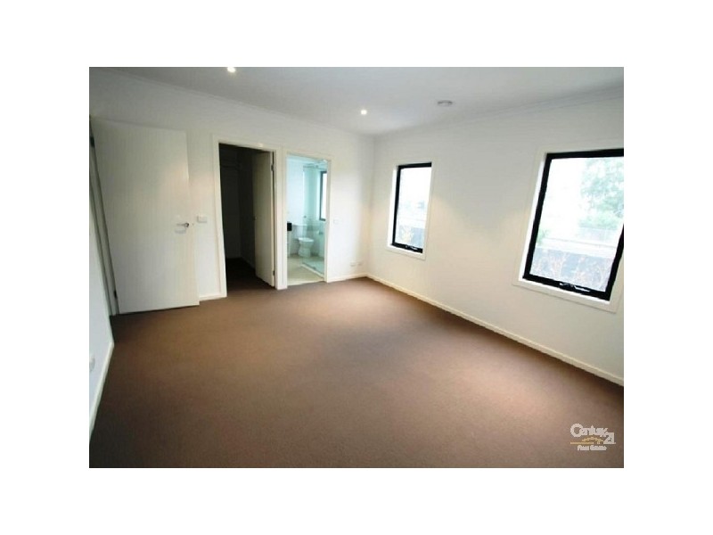 27 Autumn Terrace, Clayton South VIC 3169