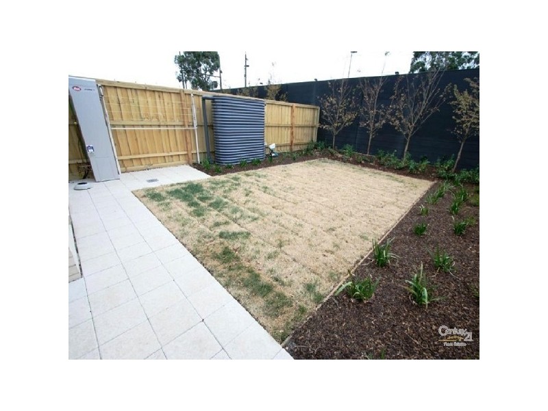 27 Autumn Terrace, Clayton South VIC 3169