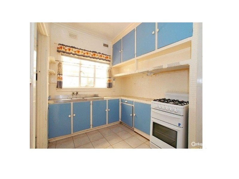 23 Newcomen Road, Springvale VIC 3171