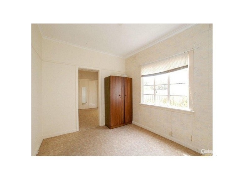 23 Newcomen Road, Springvale VIC 3171