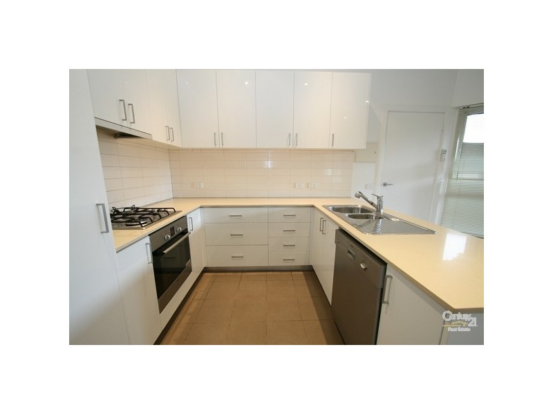 1/218 Como Parade, Parkdale VIC 3195