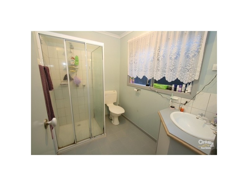 28 Nurten Parade, Aspendale Gardens VIC 3195