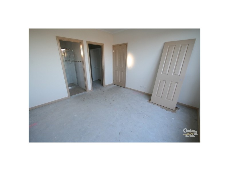 2/20 Mein Street, Springvale VIC 3171