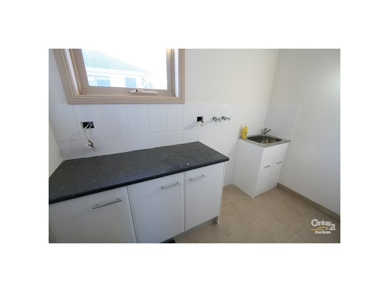 2/20 Mein Street, Springvale VIC 3171