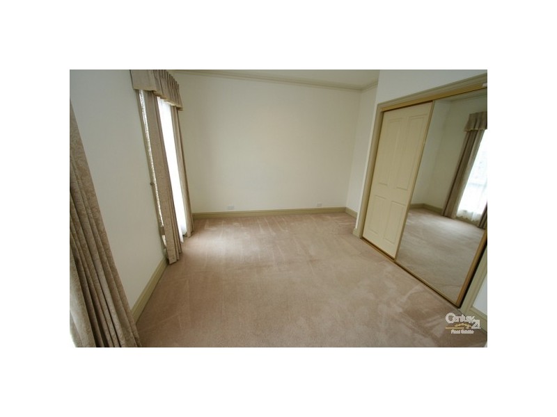 2 Coonil Street, Oakleigh South VIC 3167