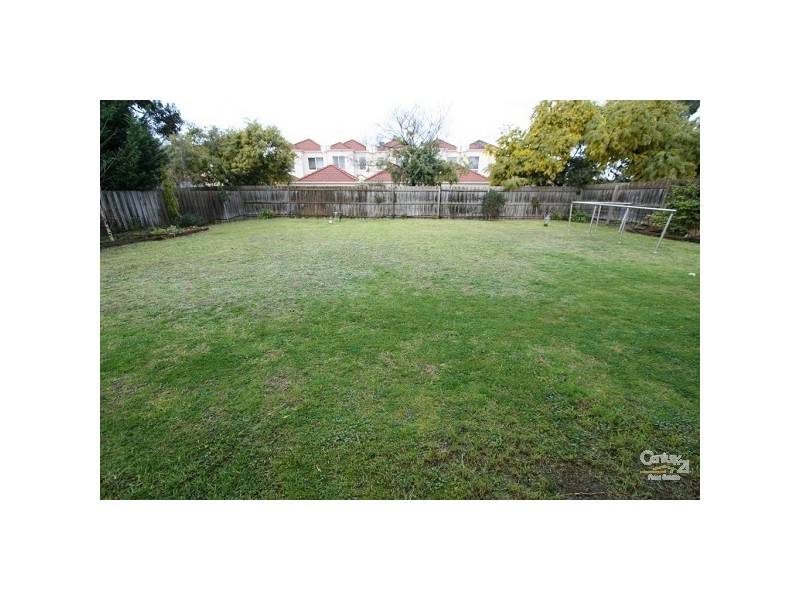 2 Coonil Street, Oakleigh South VIC 3167