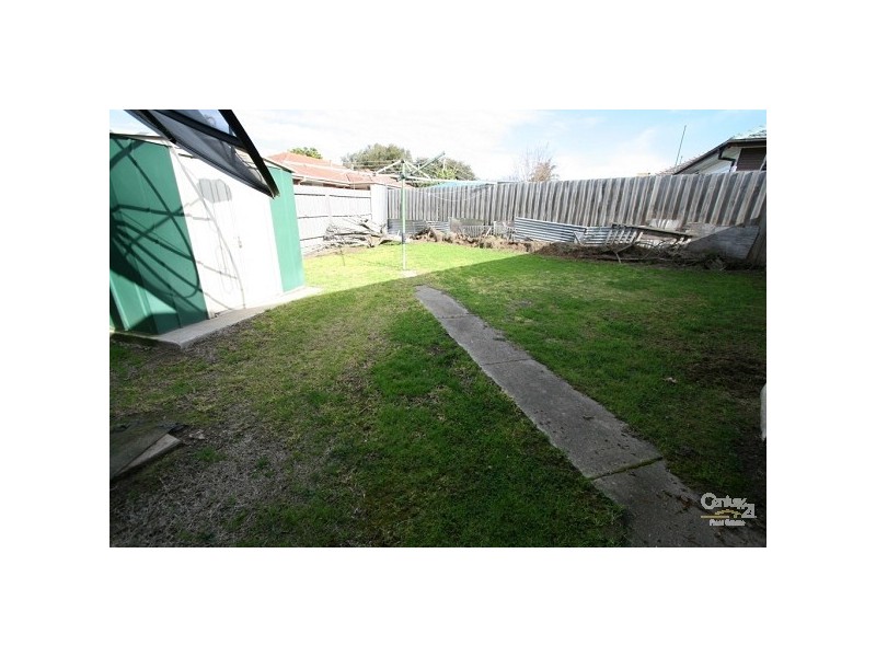 36 Lee Avenue, Springvale VIC 3171