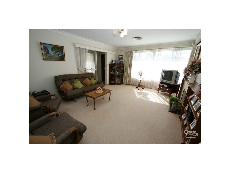 18 Fairbairn Street, Springvale VIC 3171