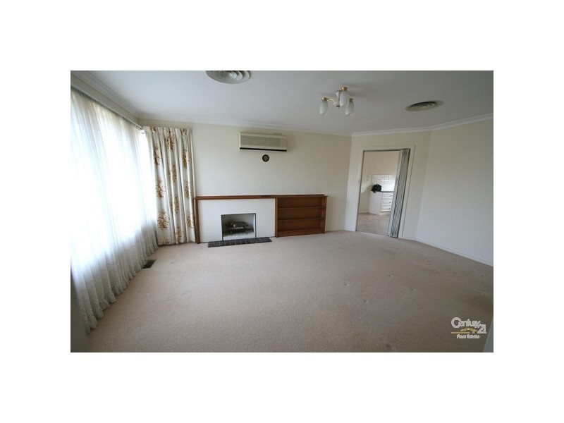 18 Fairbairn Street, Springvale VIC 3171