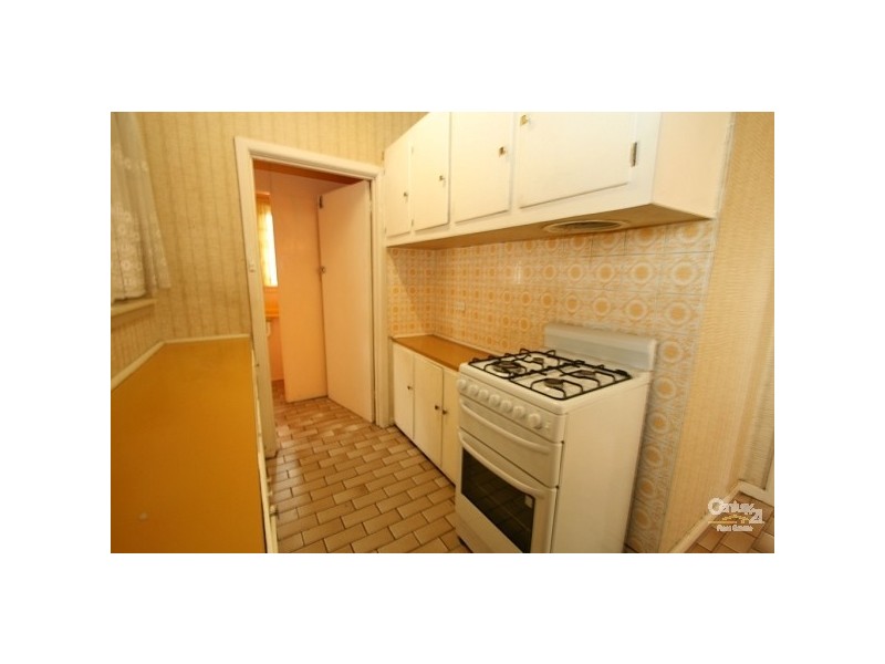 24 McMillan Street, Clayton South VIC 3169