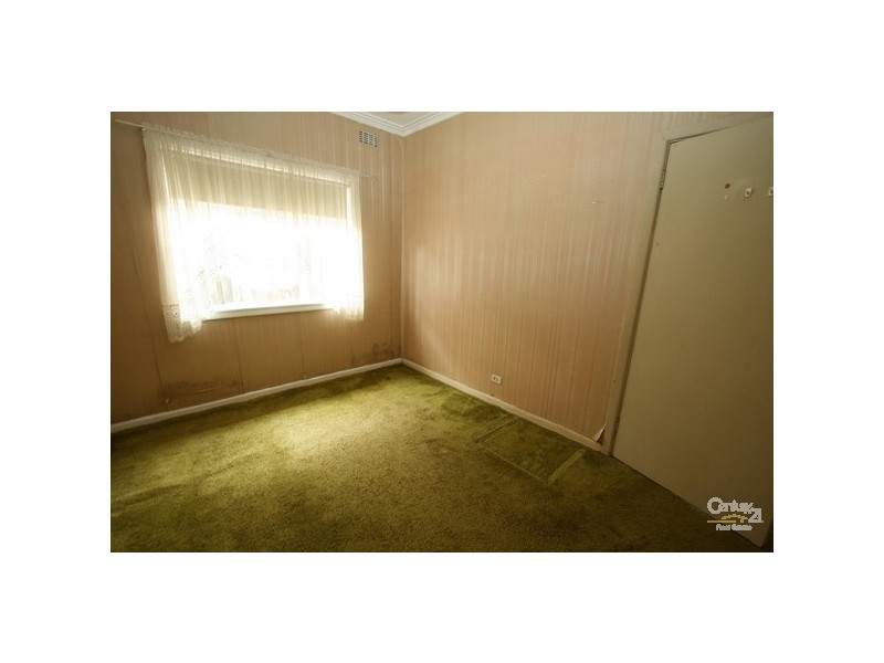 24 McMillan Street, Clayton South VIC 3169