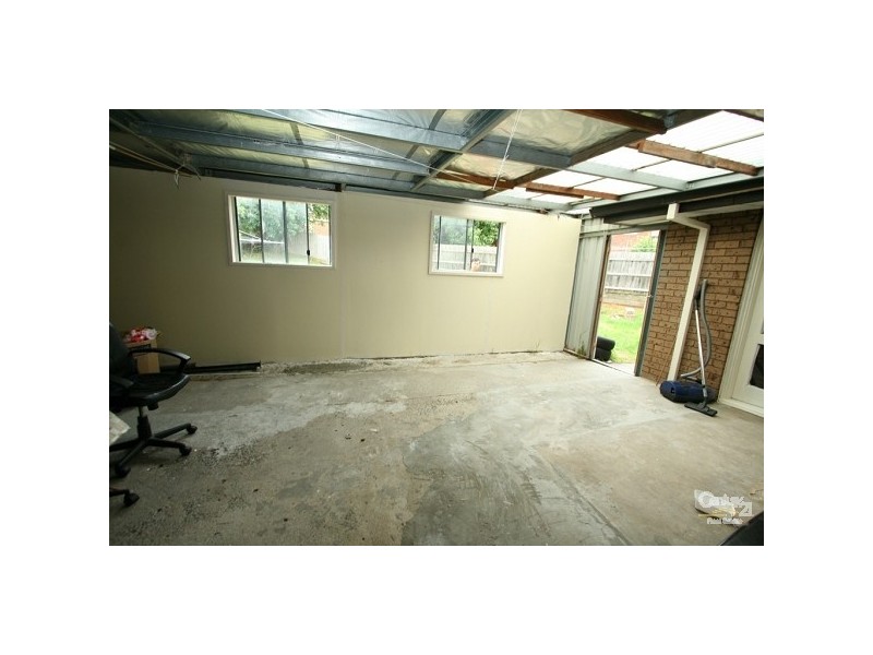 10 Miranda Close, Clayton South VIC 3169