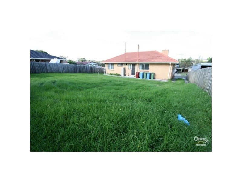 20 Sarona Street, Dandenong VIC 3175