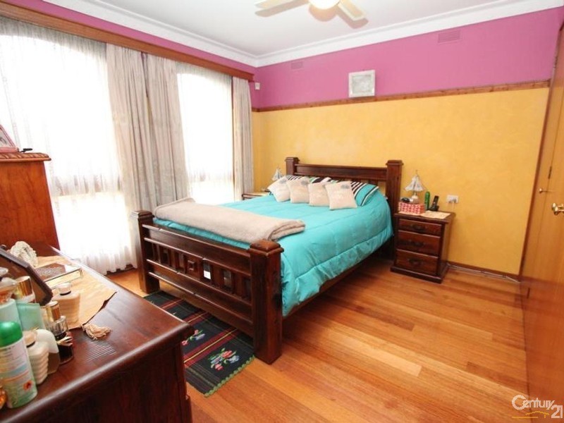 18 Kemp Street, Springvale VIC 3171